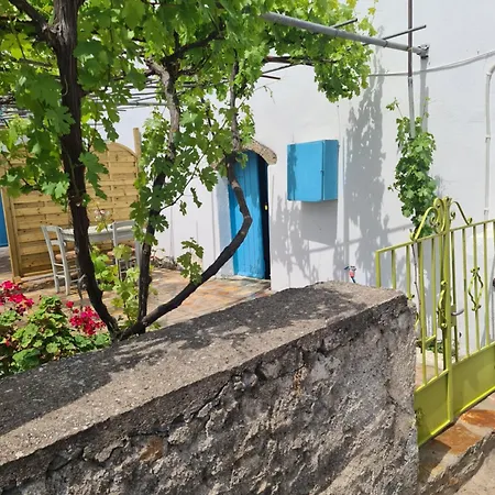 Apartament Kamaraki Aroniadika *